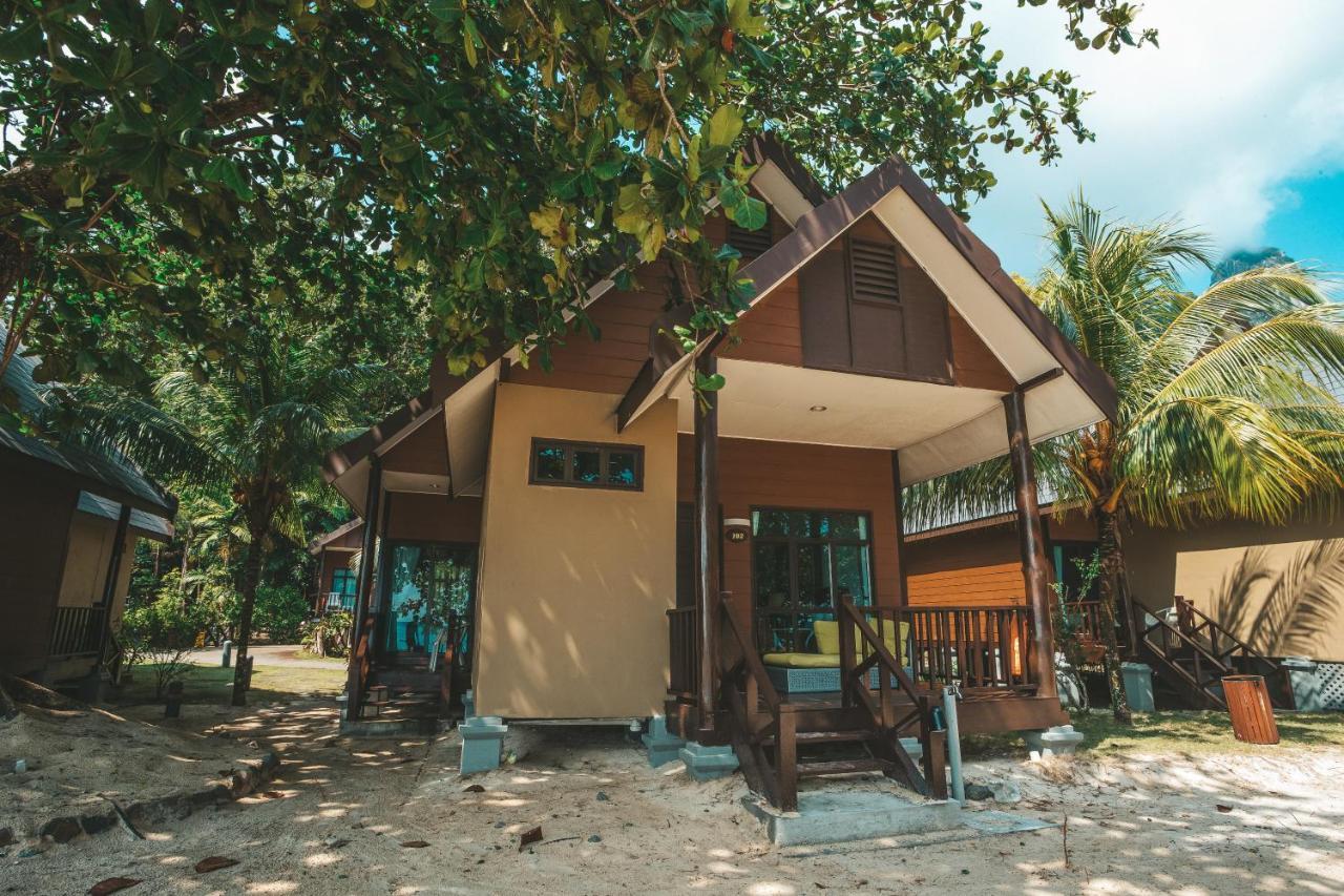 Tunamaya Beach & Spa Resort Tioman Island Kampong Mukut Buitenkant foto