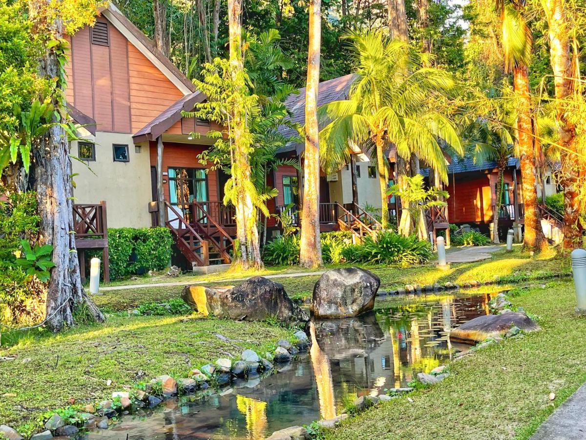Tunamaya Beach & Spa Resort Tioman Island Kampong Mukut Buitenkant foto