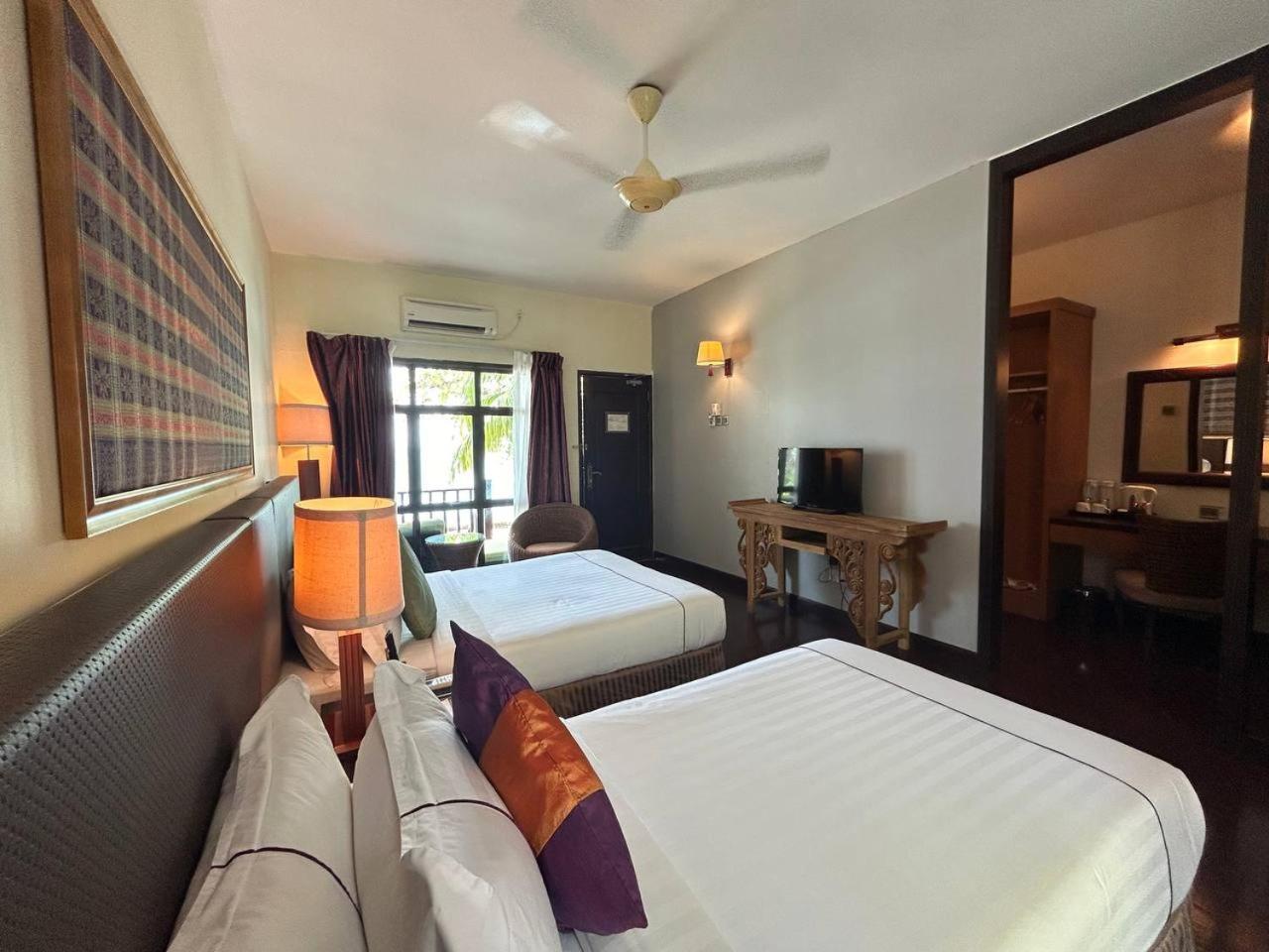 Tunamaya Beach & Spa Resort Tioman Island Kampong Mukut Buitenkant foto