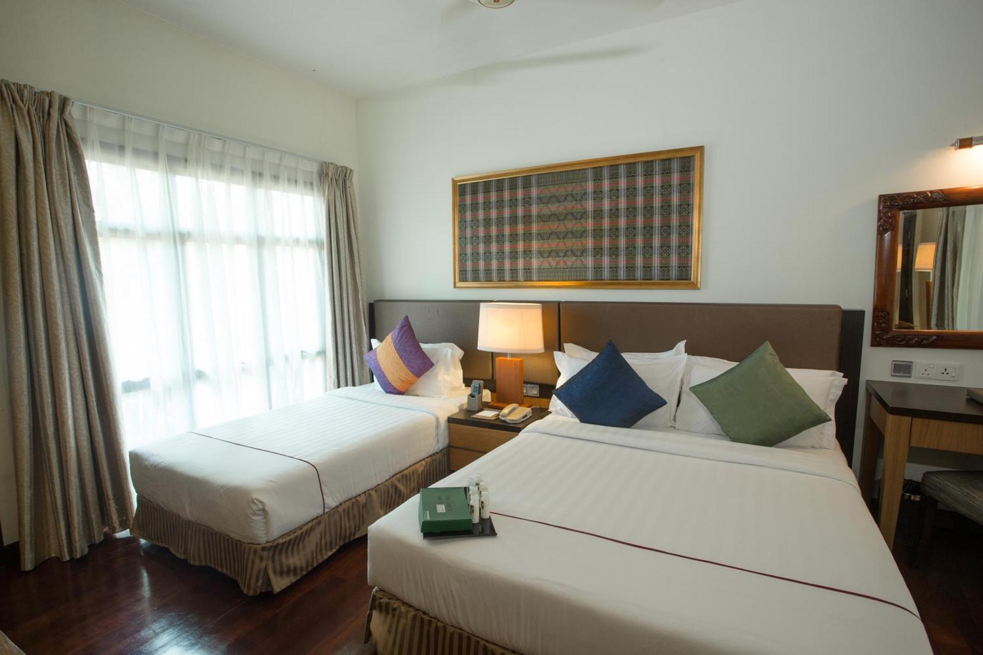 Tunamaya Beach & Spa Resort Tioman Island Kampong Mukut Buitenkant foto